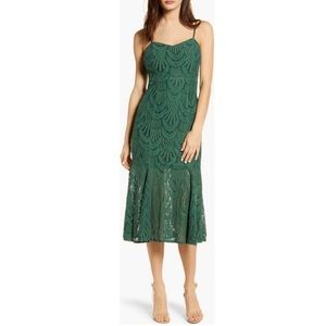 4SI3NNA Sleeveless Lace Midi Dress • Sz M